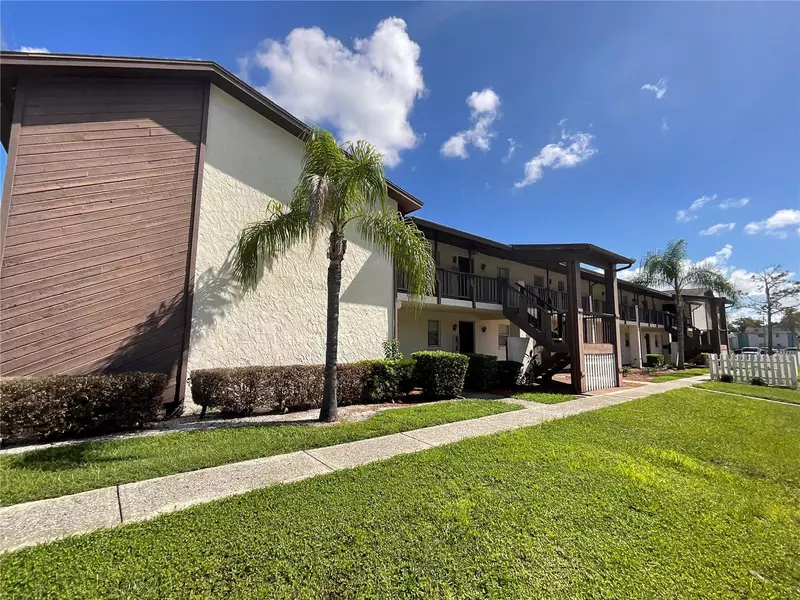 5521 BAY BLVD #201, Port Richey, FL 34668