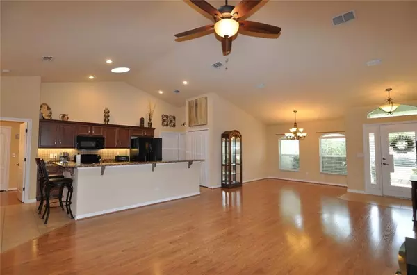 405 PHILLIPS CREEK LN, New Smyrna Beach, FL 32168