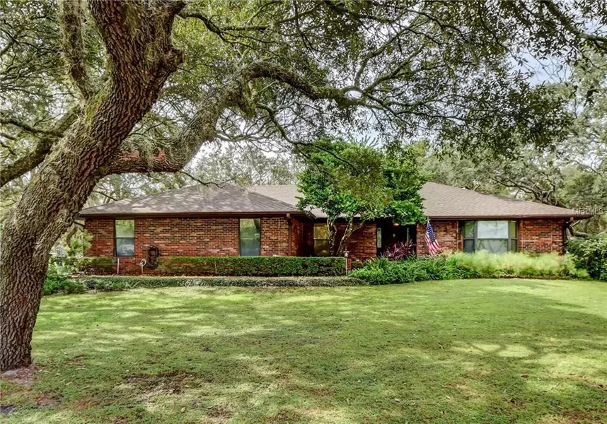 2440 WHOOPING CRANE DR, De Leon Springs, FL 32130