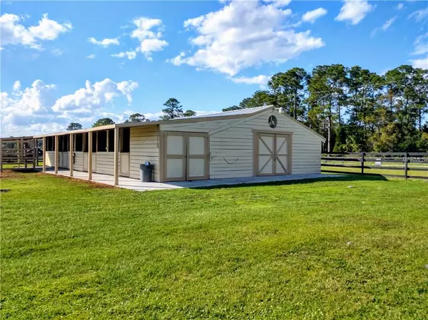 Astor, FL 32102,1330 RED COLT CT