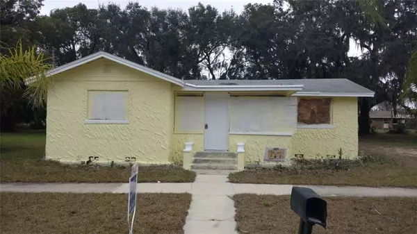 1028 E MCDONALD AVE, Eustis, FL 32726