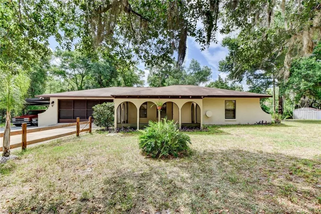 De Leon Springs, FL 32130,300 KINSEL CT