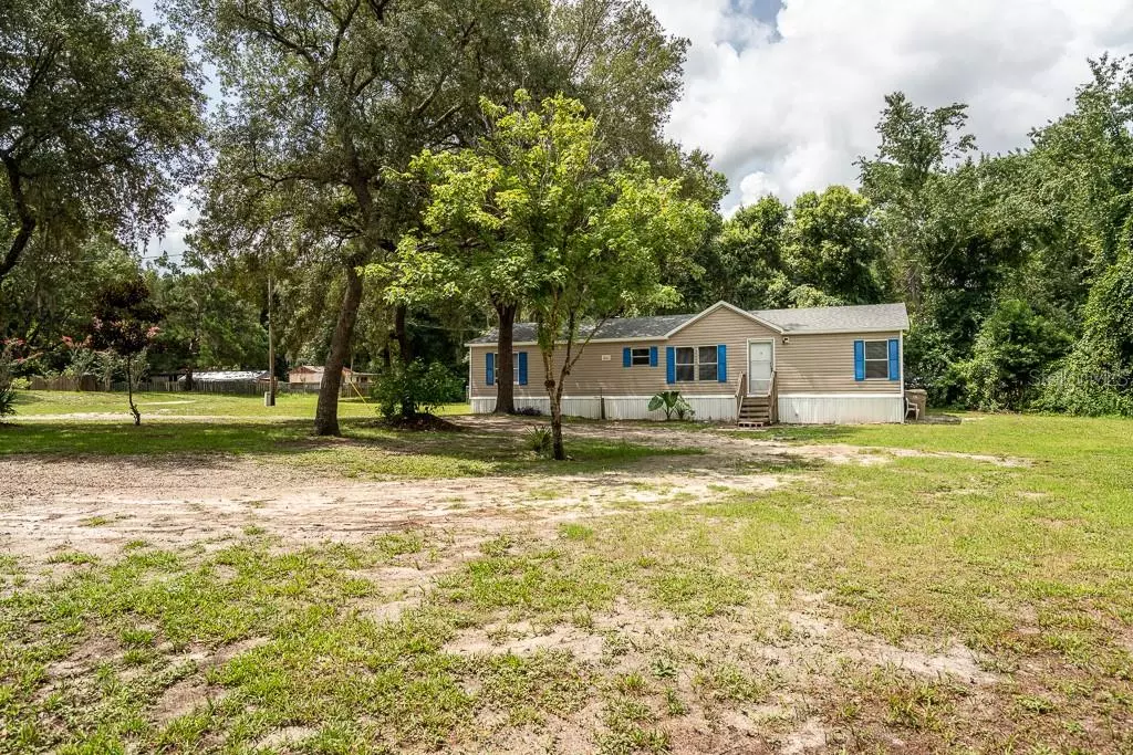 Eustis, FL 32736,40635 PALM DR