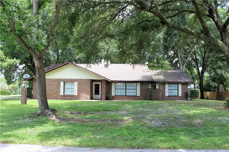 743 BRIARCREST DR, Orange City, FL 32763