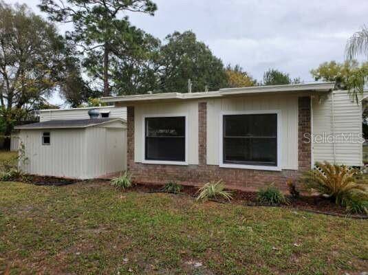 449 KING CHARLES CIR, Deland, FL 32724