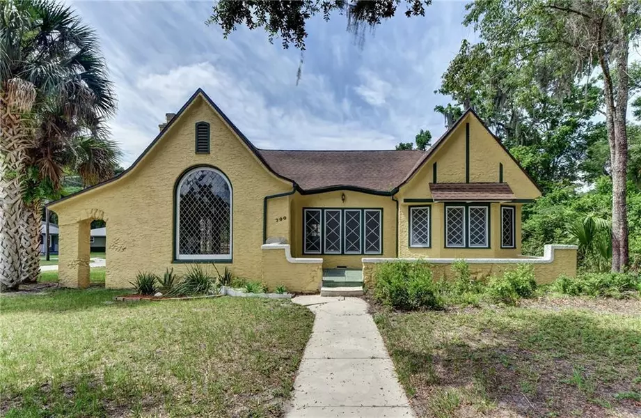 700 W HIGHLAND AVE, Deland, FL 32720