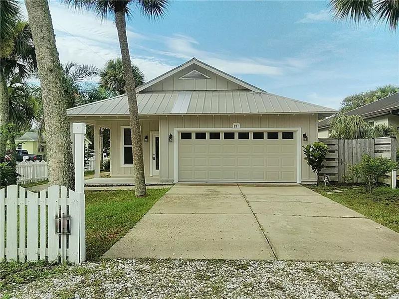 821 E 1ST AVE, New Smyrna Beach, FL 32169