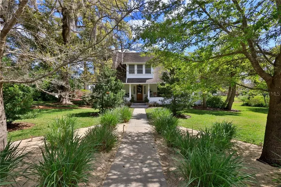 261 N LAKEVIEW DR, Lake Helen, FL 32744