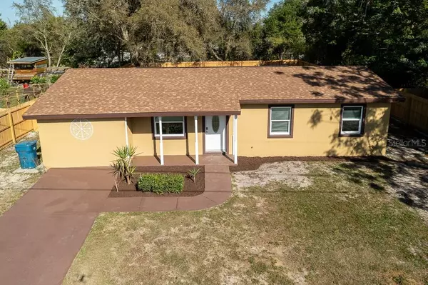 479 WALNUT AVE, Orange City, FL 32763