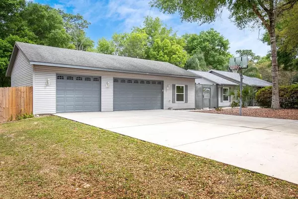 1150 BROADWAY AVE, Orange City, FL 32763