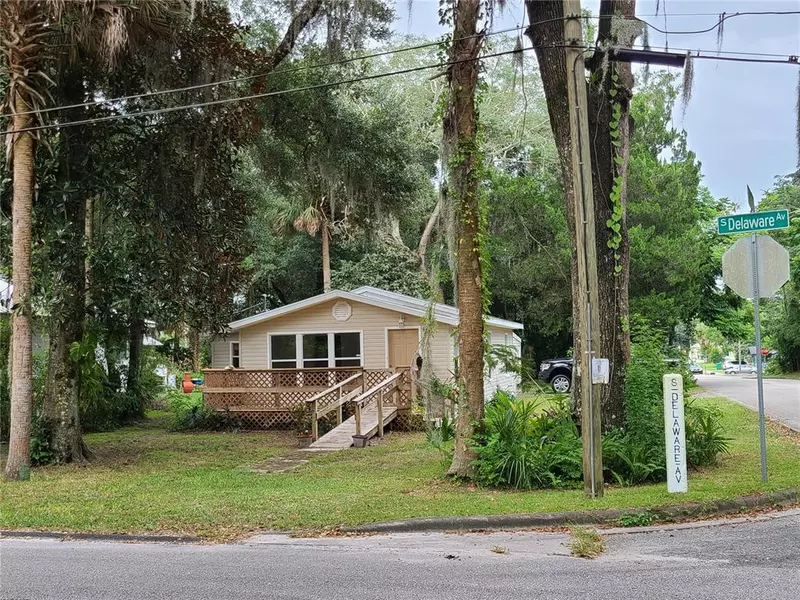 211 S DELAWARE AVE, Deland, FL 32720