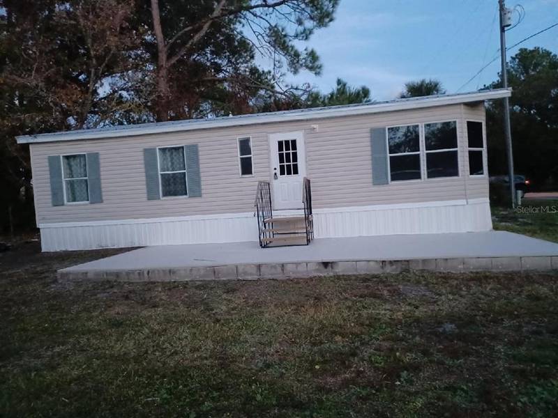 23814 RIVER RD, Astor, FL 32102