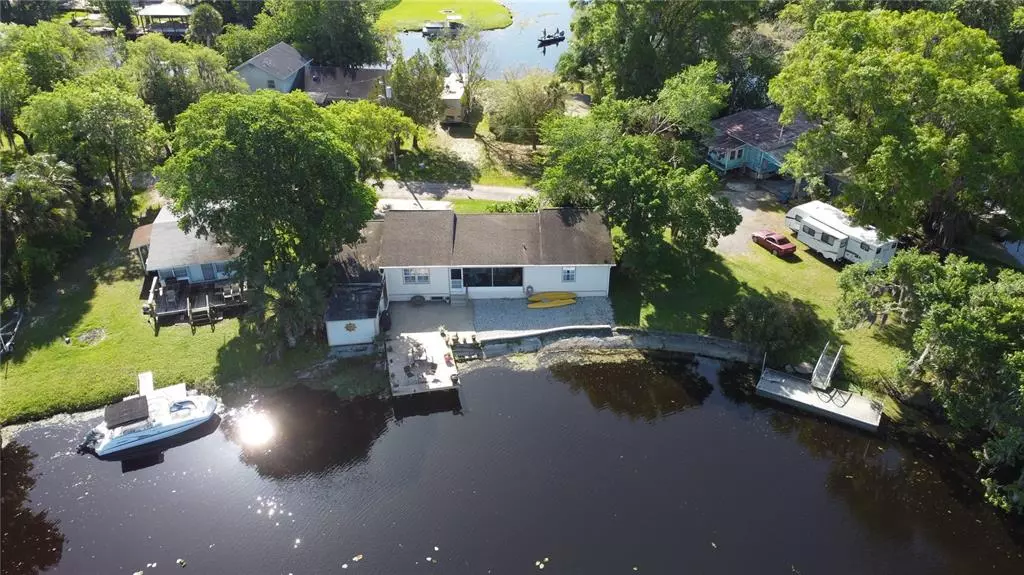 324 FISHING LN, Deland, FL 32720