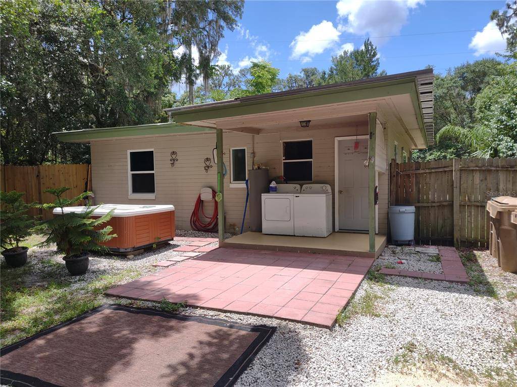 21901 NEWBURN LN, Astor, FL 32102