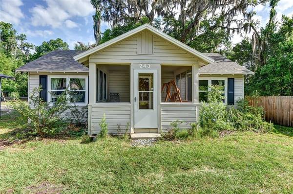 243 E PLYMOUTH AVE, Deland, FL 32724