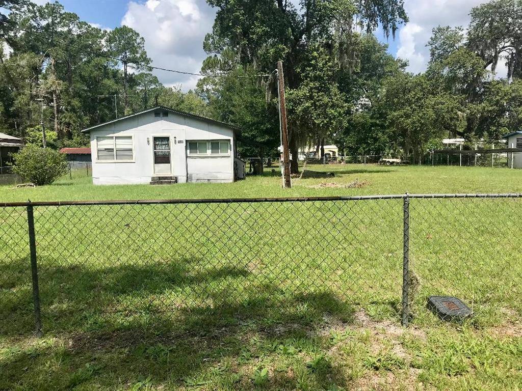 55011 4TH ST, Astor, FL 32102