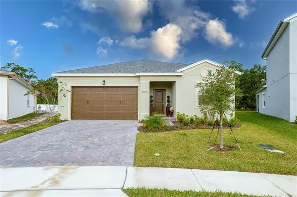 2037 COVE POINT RD, Port Orange, FL 32128