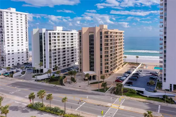 Daytona Beach Shores, FL 32118,3023 S ATLANTIC AVE #403