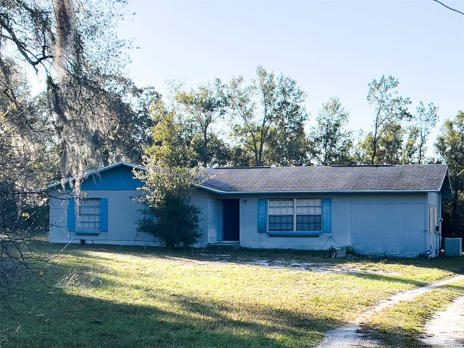 851 REYNOLDS RD,  De Leon Springs,  FL 32130