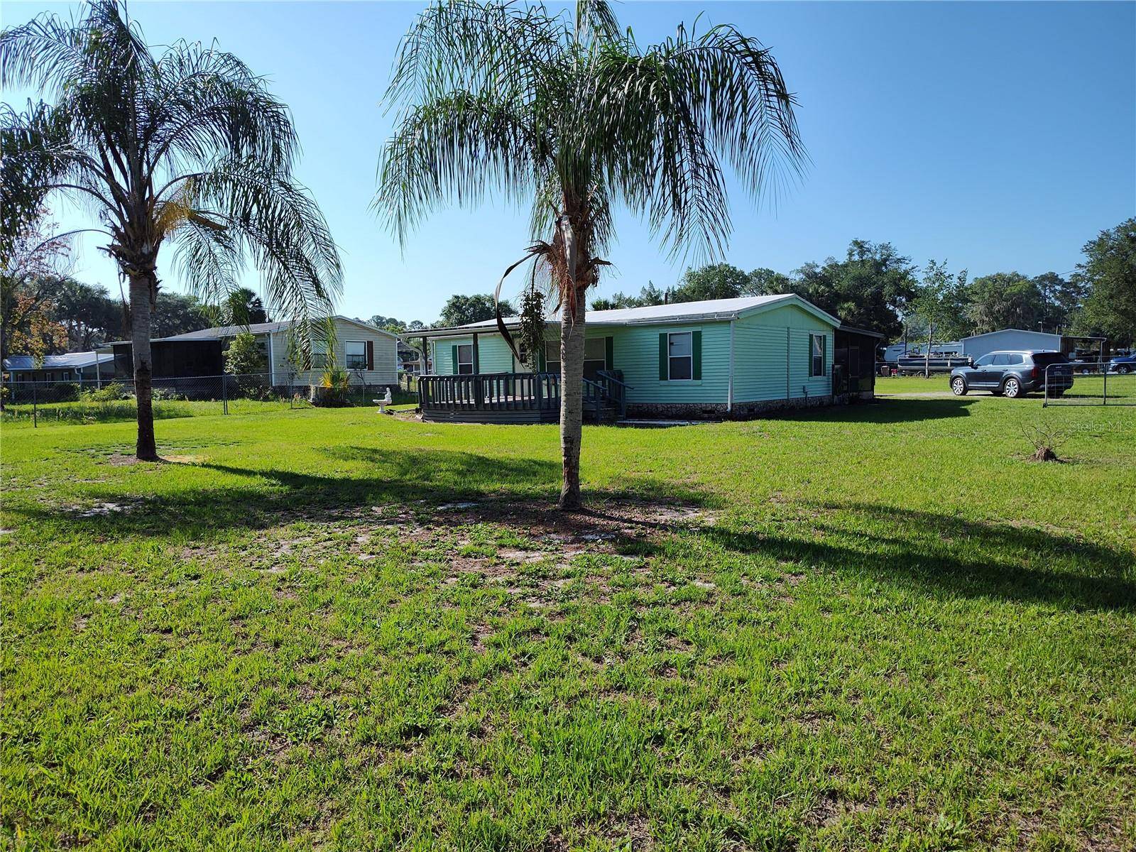 24530 W LLOYD ST, Astor, FL 32102