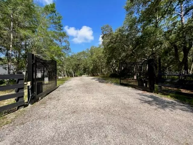 1405 RENBAR RD, De Leon Springs, FL 32130