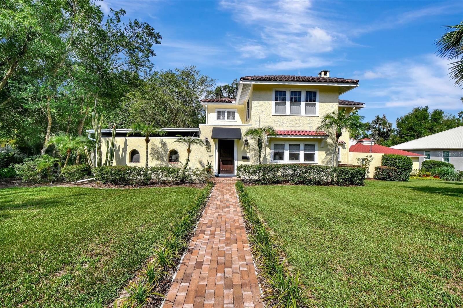 738 N TUXEDO AVE, Deland, FL 32724