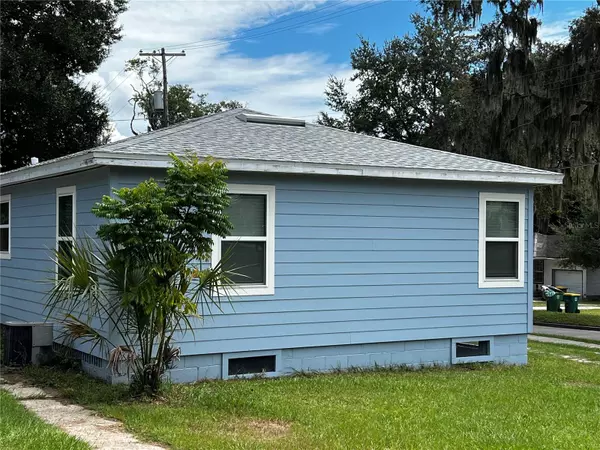 Deland, FL 32720,507 W HOWRY AVE