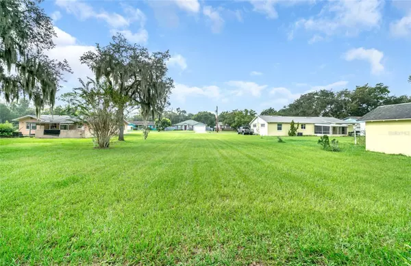 Debary, FL 32713,276 LUIS LN