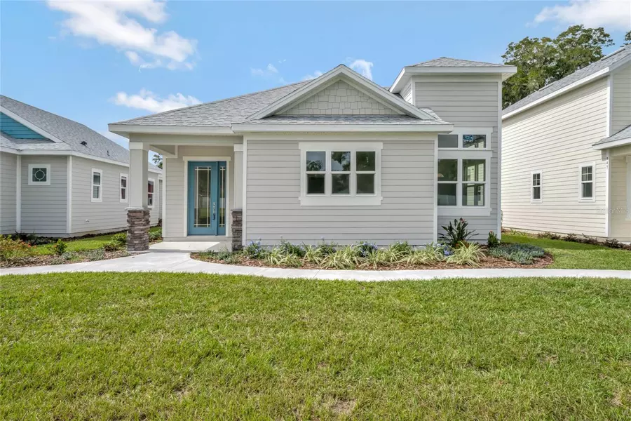 943 AZALEA WALK CIR, Deland, FL 32724