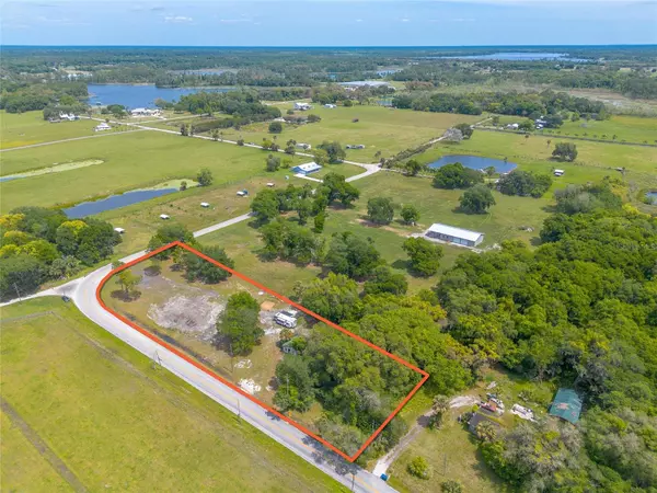 5883 LAKE WINONA RD, De Leon Springs, FL 32130