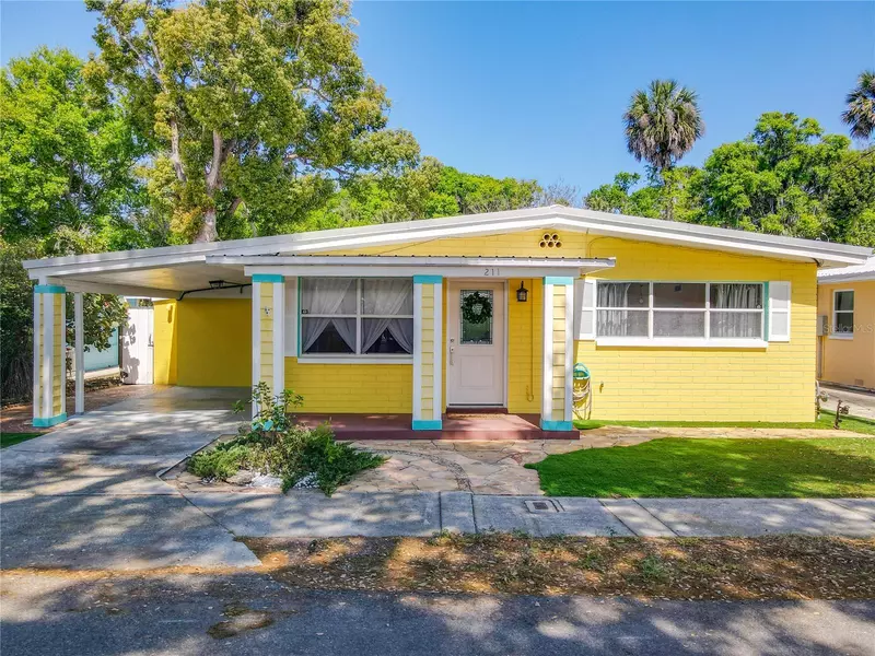 211 MARSHALL ST, New Smyrna Beach, FL 32168