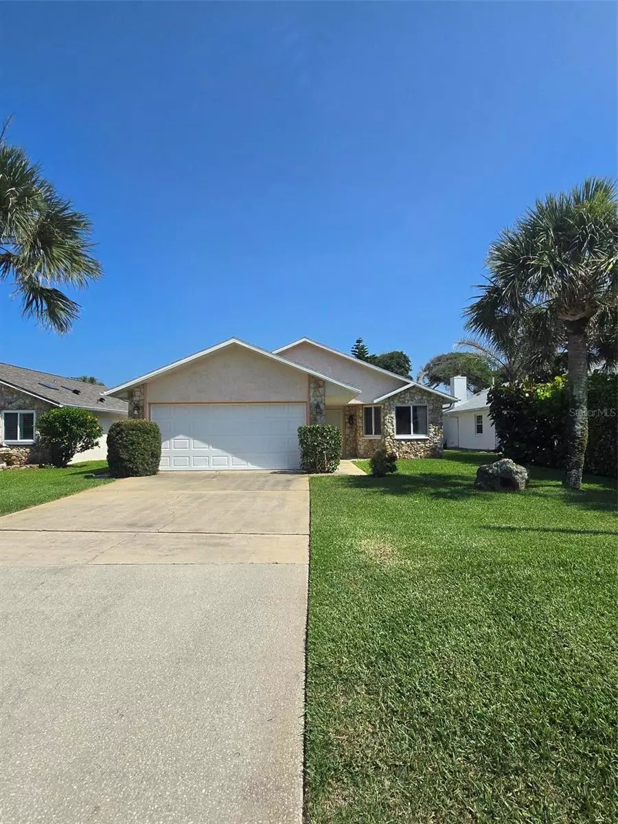 New Smyrna Beach, FL 32169,833 E 22ND AVE