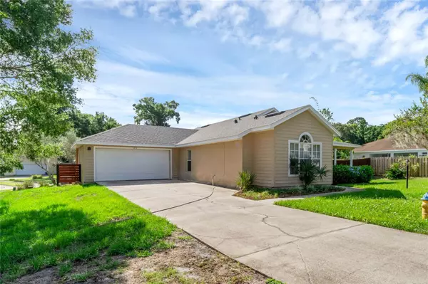 1413 SAFFRON TRL, Deland, FL 32724