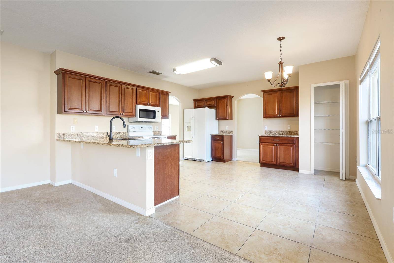 Poinciana, FL 34759,196 ATHABASCA DR