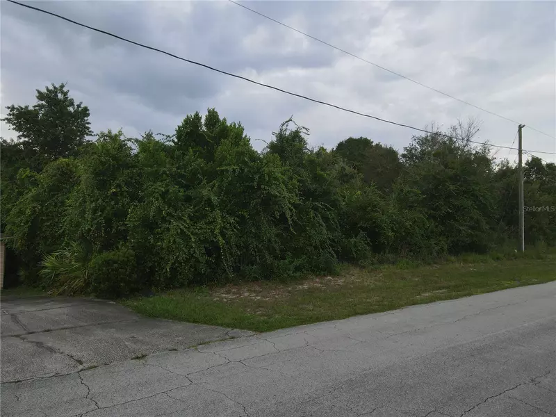 2162 E GLORIA DR, Deltona, FL 32725