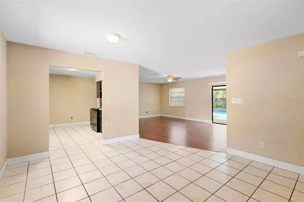 Apopka, FL 32712,529 BISON CIR