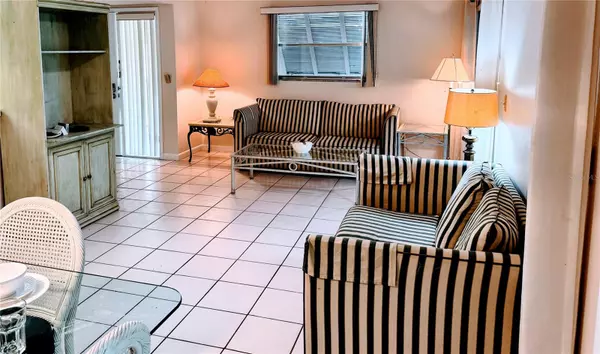 Deltona, FL 32725,110 CYPRESS WOODS CT #7D