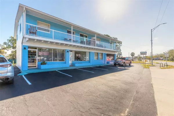 214 BREVARD ST, Titusville, FL 32780