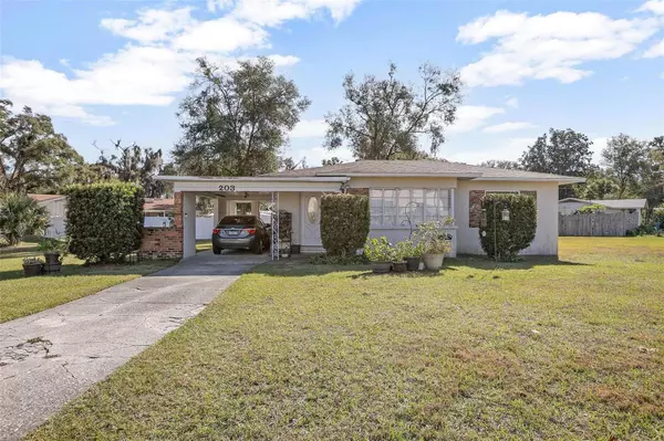 203 S DEXTER AVE,  Deland,  FL 32720