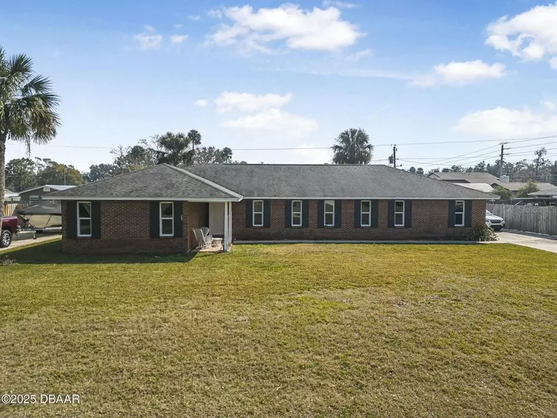 825 WELLS DR, South Daytona, FL 32119