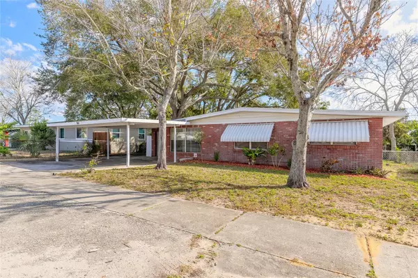 1117 BERKSHIRE RD, Daytona Beach, FL 32117