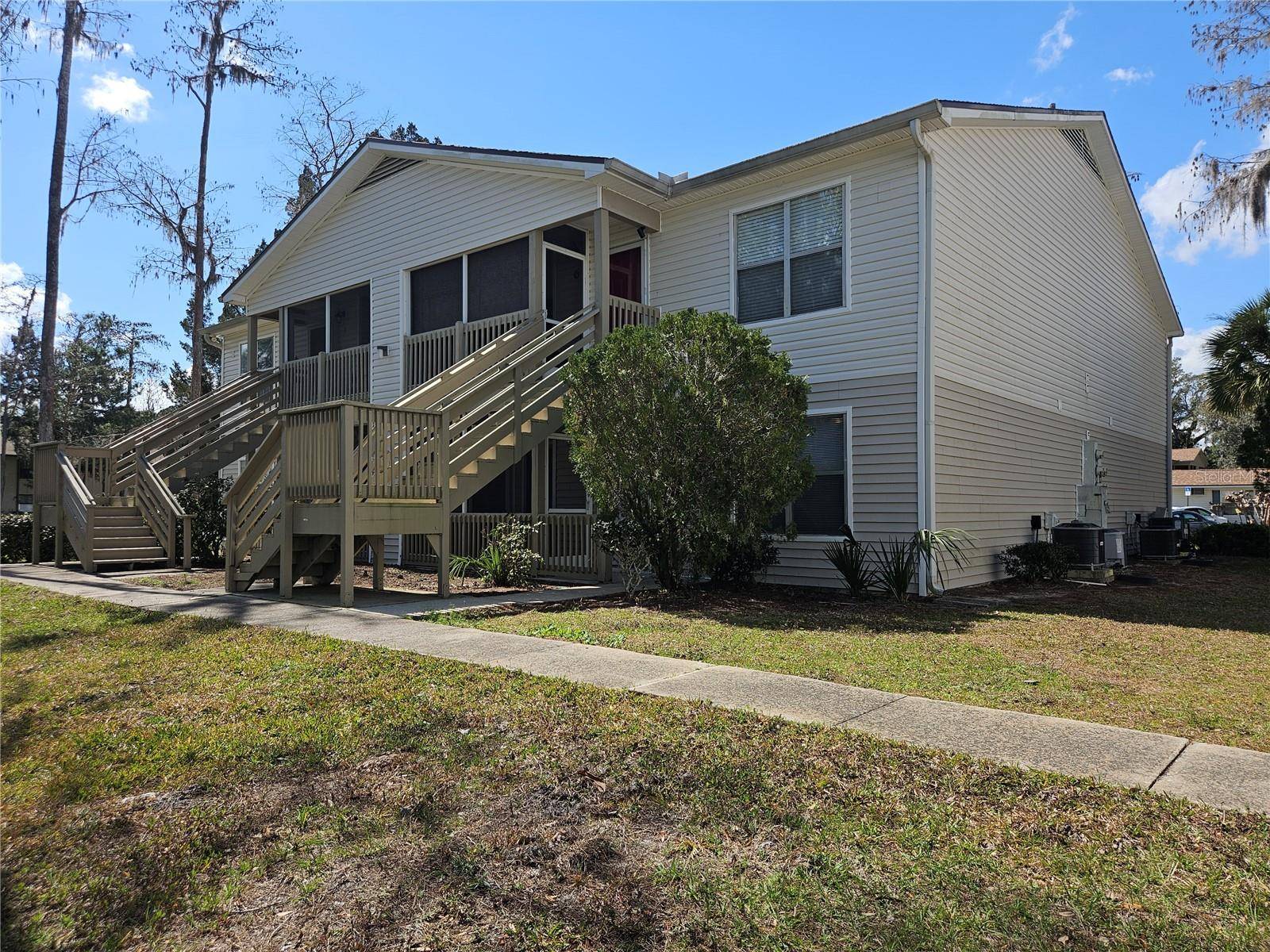 1600 BIG TREE RD #F2, Daytona Beach, FL 32119