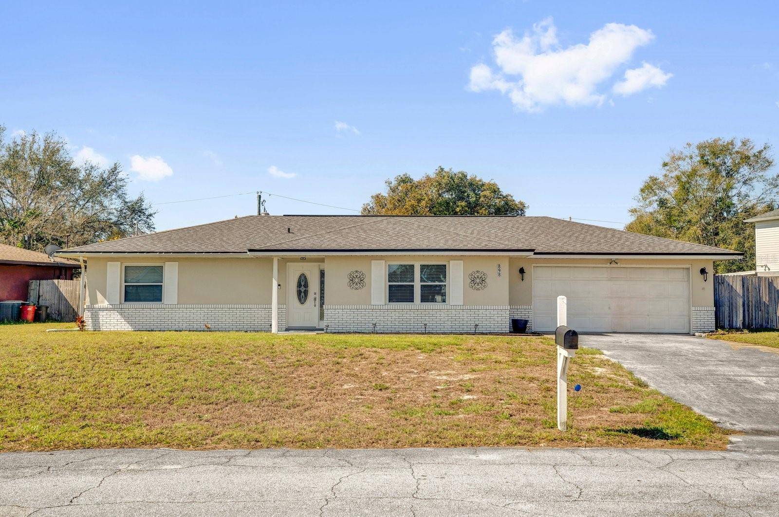 898 GLASGOW AVE, Deltona, FL 32738