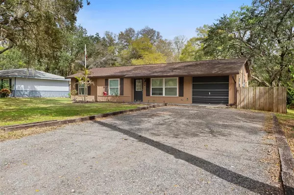 637 PRATT ST,  Deland,  FL 32720