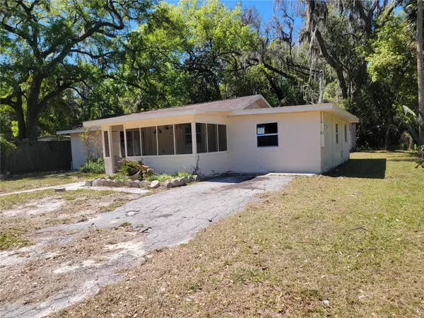 Deland, FL 32724,318 S MASSACHUSETTS AVE