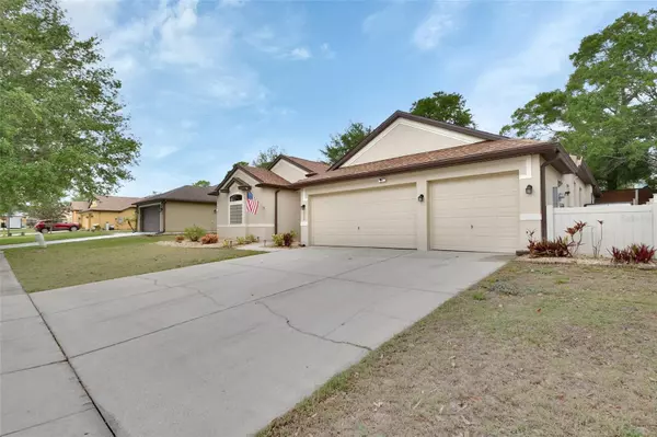 Orange City, FL 32763,1933 OAK ESTATES DR