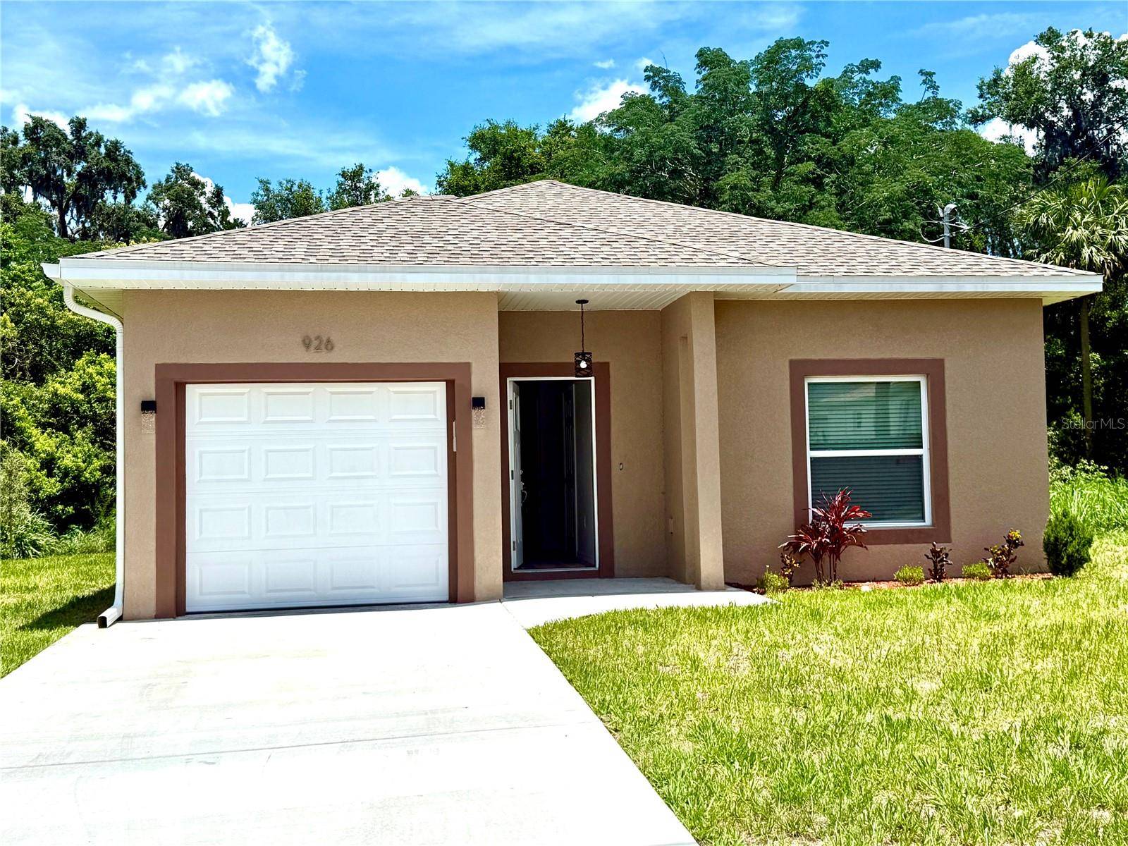 926 CLOVER ST, Deland, FL 32720