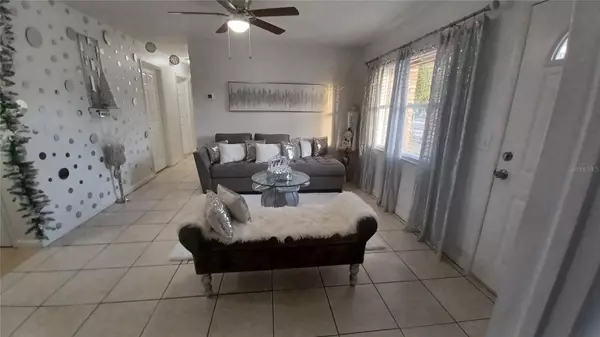 Deland, FL 32720,921 VALLEYDALE AVE