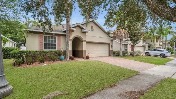 680 PREAKNESS CIR, Deland, FL 32724
