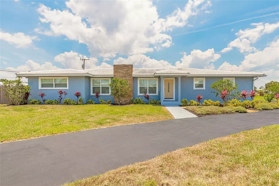 1032 BEL AIRE DR, Daytona Beach, FL 32118